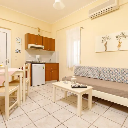 Apartmán Zefyros And House Kíssamos